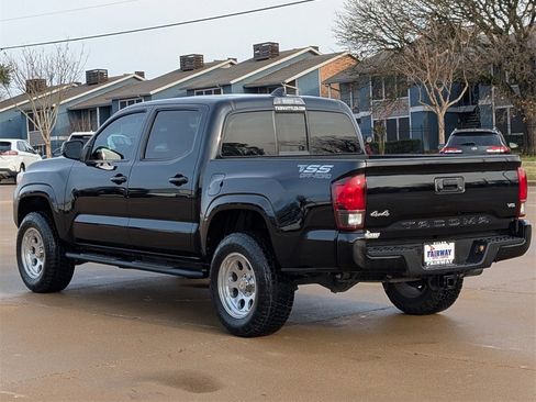 Used 2021 Toyota Tacoma SR image 6