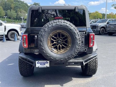 New 2025 Ford Bronco Badlands image 5