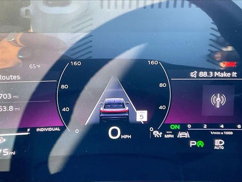 Certified 2025 Audi Q5 Prestige image 24