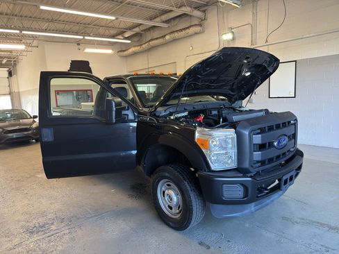 Used 2015 Ford F250 XL w/ Snow Plow Prep Package AWD/4WD image 7