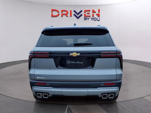 New 2026 Chevrolet Traverse LT w/ LPO, Floor Liner Package image 4