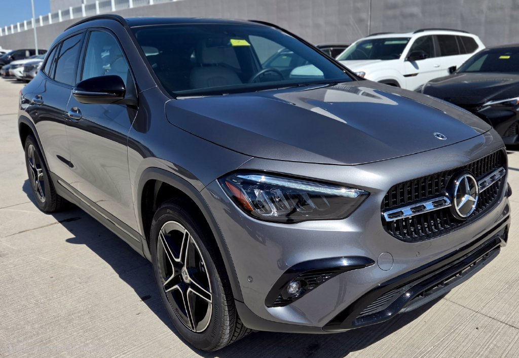 Used 2026 Mercedes-Benz GLA 250 4MATIC image 1