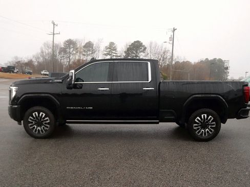 Used 2024 GMC Sierra 2500 Denali Ultimate image 4