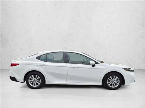 Used 2026 Toyota Camry LE FWD image 4