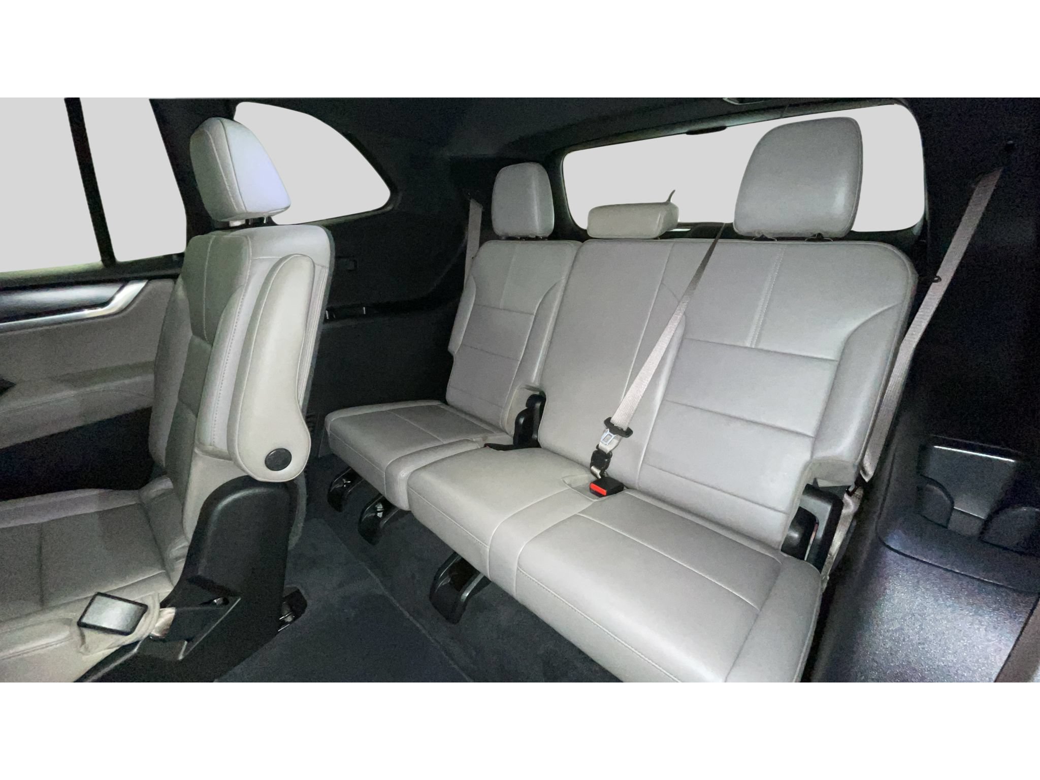 Used 2026 GMC Acadia Elevation w/ Elevation Premium Package AWD/4WD image 15