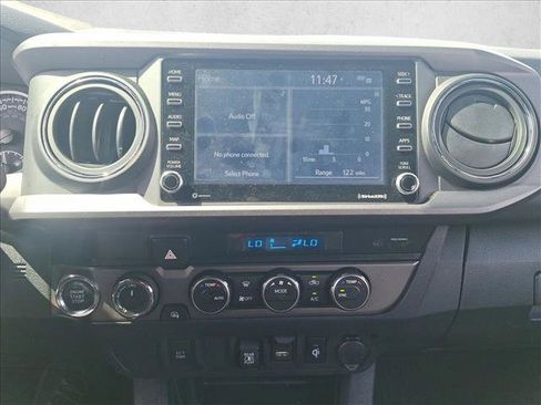 Used 2023 Toyota Tacoma TRD Sport image 14