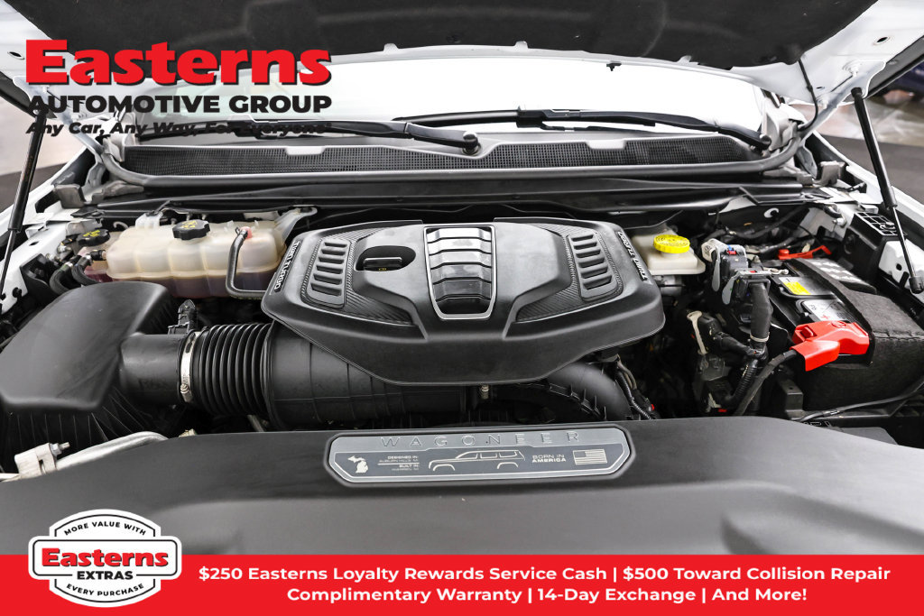 Used 2025 Jeep Grand Wagoneer Series III w/ Rear Seat Video Group 1 AWD/4WD image 8