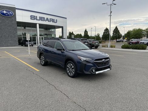 Used 2023 Subaru Outback Limited XT AWD/4WD image 12