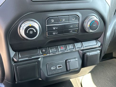 Used 2021 GMC Sierra 1500 4x4 Double Cab w/ Sierra Value Package image 18