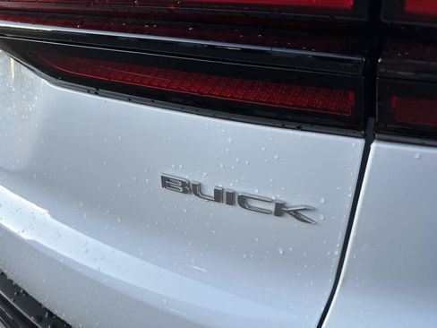 Used 2026 Buick Enclave Sport Touring AWD/4WD image 6