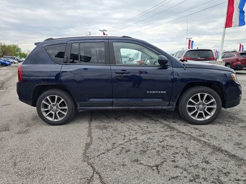 Used 2017 Jeep Compass High Altitude AWD/4WD image 2