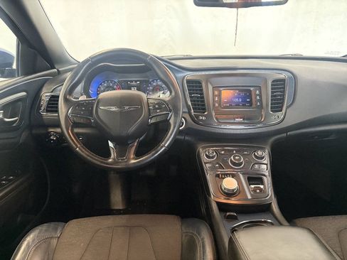 Used 2015 Chrysler 200 S FWD image 13