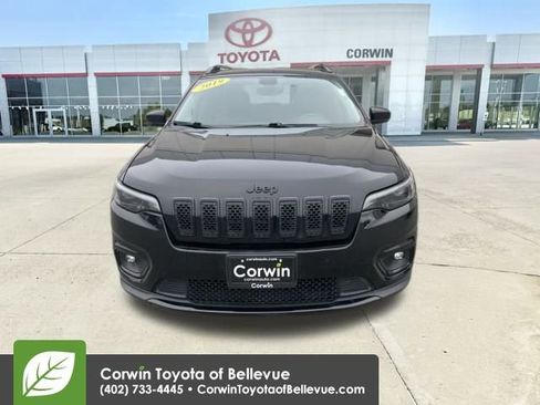 Used 2019 Jeep Cherokee Latitude Plus image 8