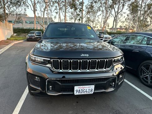 Used 2022 Jeep Grand Cherokee Overland w/ Luxury Tech Group IV image 5