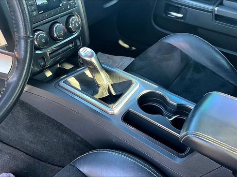 Used 2009 Dodge Challenger SRT8 RWD image 13
