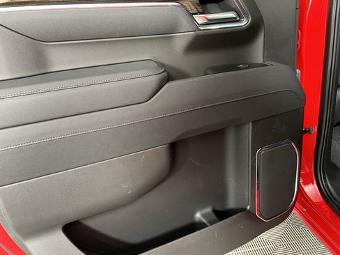 Used 2025 Chevrolet Silverado 1500 LT w/ Safety Package image 29