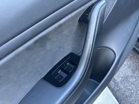 Used 2019 Tesla Model 3 Standard Range Plus image 20