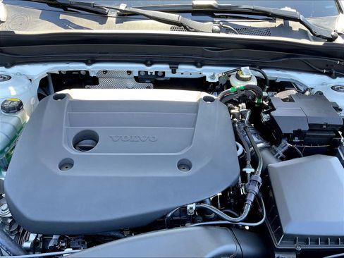 New 2026 Volvo XC40 B5 Ultra w/ Climate Package image 13