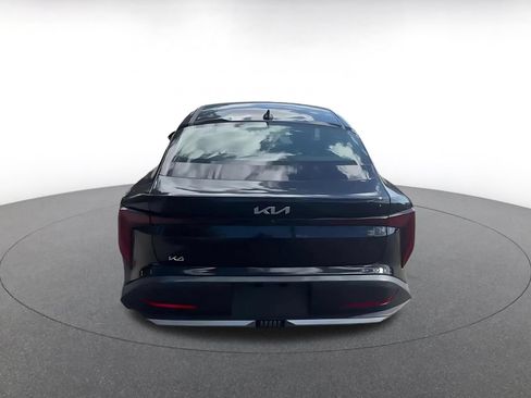 Used 2025 Kia K4 FWD image 11