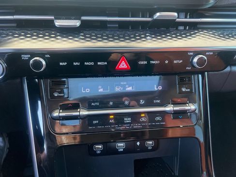 Used 2022 Kia Carnival SX Prestige FWD image 57