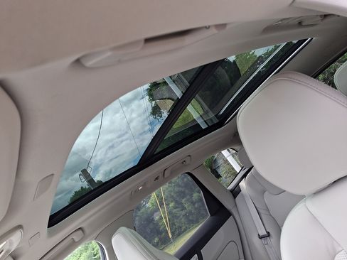 Certified 2023 Volvo XC60 B5 Ultimate w/ Climate Package AWD/4WD image 14
