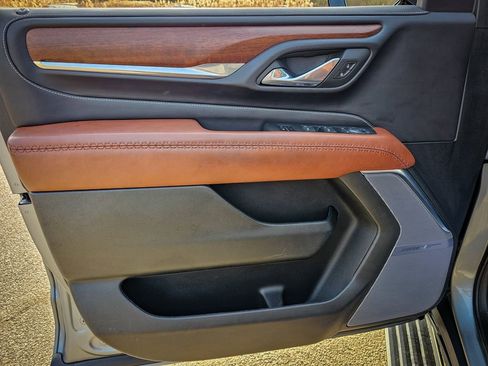 Certified 2023 GMC Yukon Denali Ultimate image 10