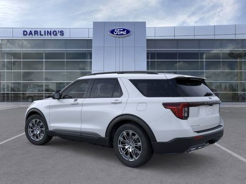 New 2026 Ford Explorer Active w/ Active Comfort Package AWD/4WD image 4