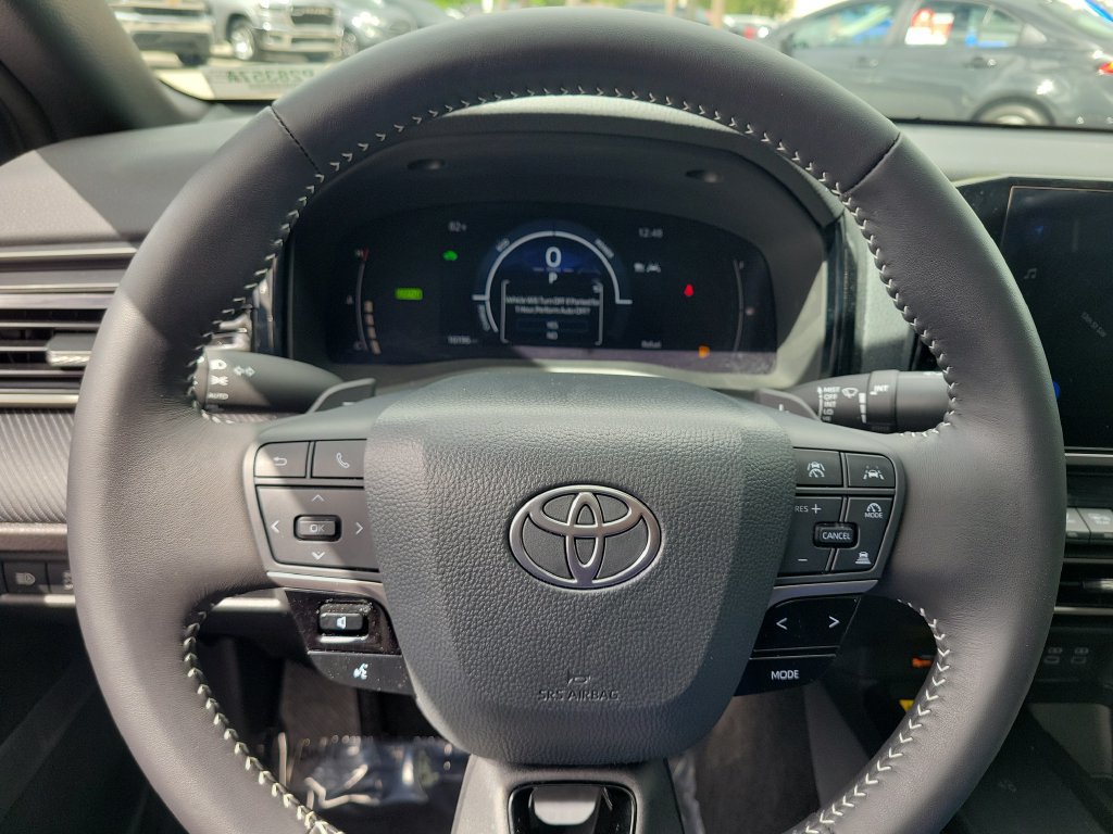 Used 2026 Toyota Camry SE w/ Multimedia Upgrade Package FWD image 8