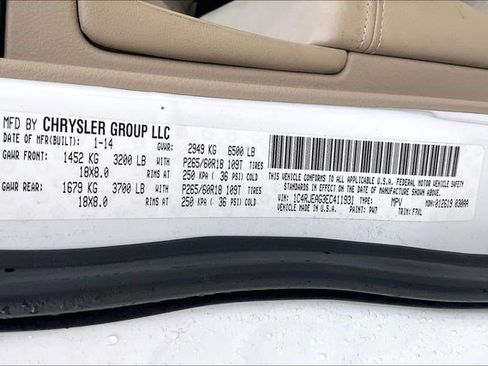 Used 2014 Jeep Grand Cherokee Laredo w/ 18" Wheel & 8.4" Radio Group image 11