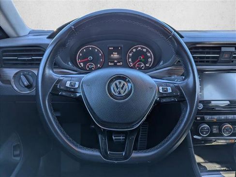 Used 2020 Volkswagen Passat 2.0T SEL image 15