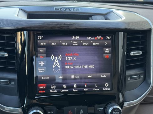 Used 2021 RAM 2500 Laramie image 16