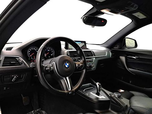 Used 2018 BMW M2 RWD image 11