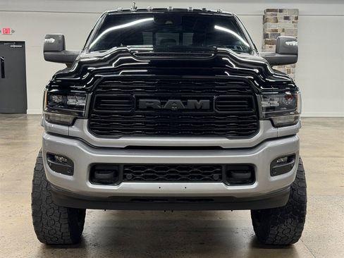 Used 2024 RAM 3500 Limited AWD/4WD image 2