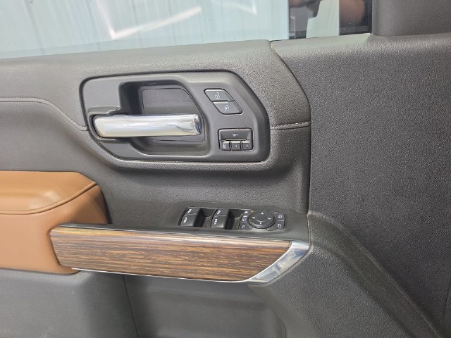 Used 2020 Chevrolet Silverado 2500 High Country w/ Z71 Off-Road Package AWD/4WD image 15