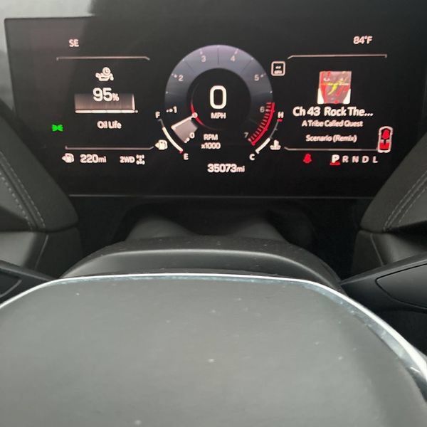 Used 2025 GMC Yukon XL Denali AWD/4WD image 20