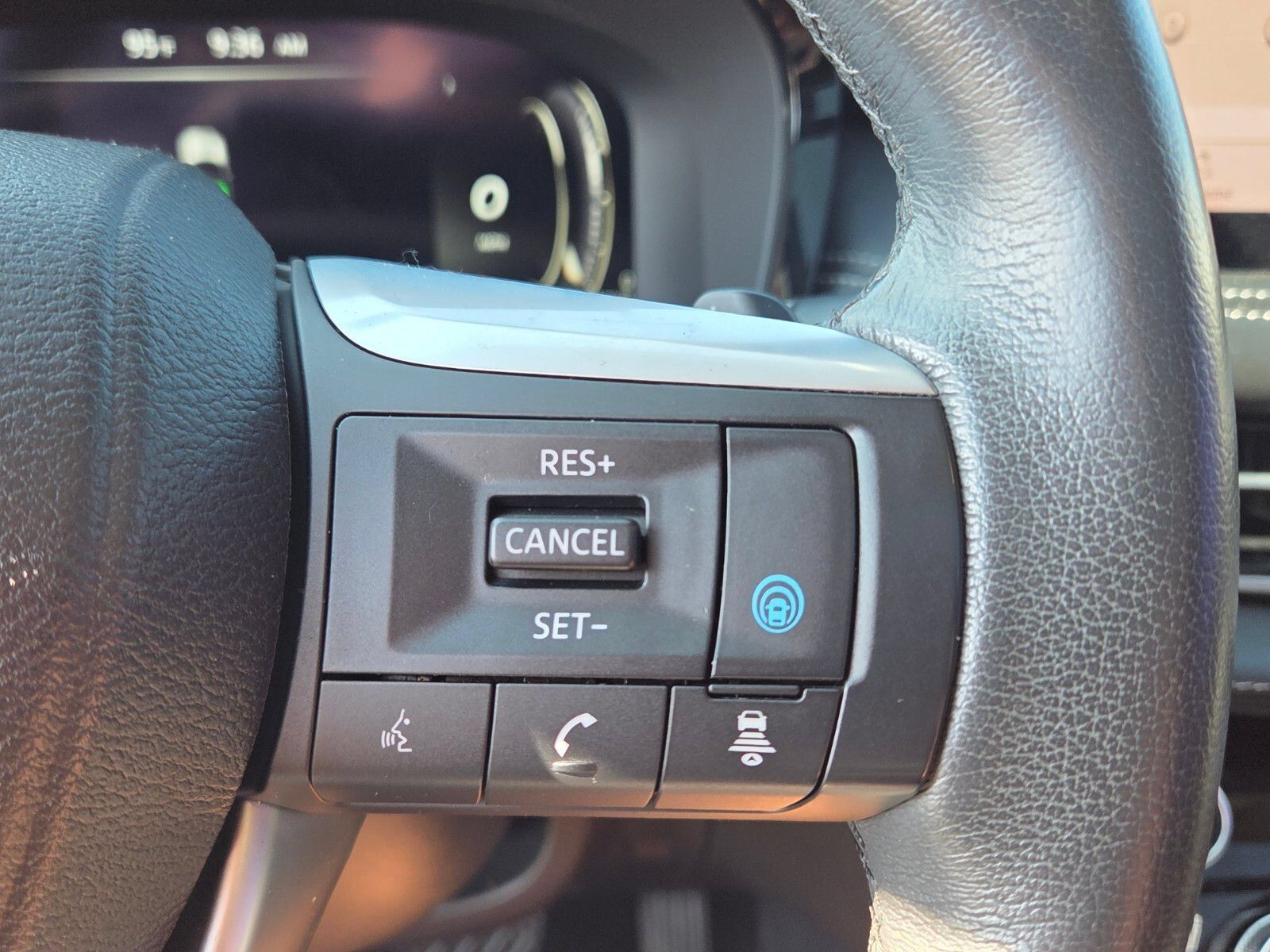 Used 2022 INFINITI QX60 Luxe w/ Vision Package FWD image 27