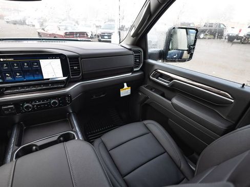 New 2026 Chevrolet Silverado 3500 LTZ w/ LTZ Convenience Package image 38
