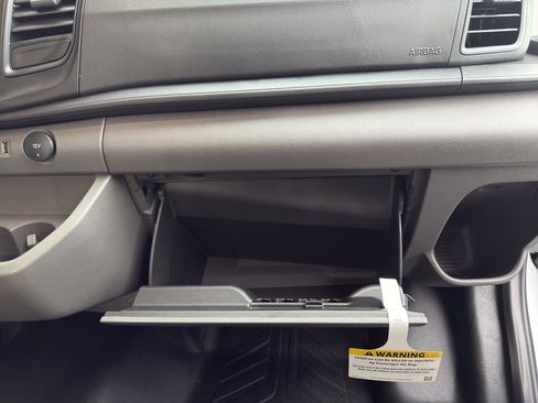 New 2025 Ford Transit 250 Low Roof AWD image 28