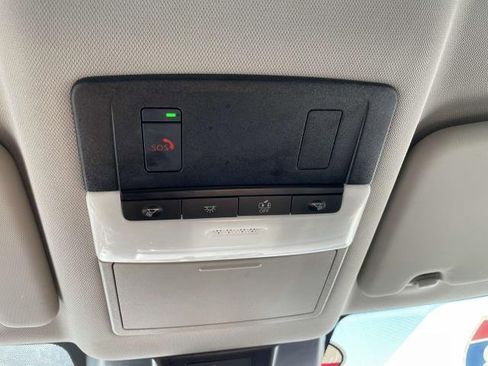 Certified 2023 Nissan Rogue SV image 33