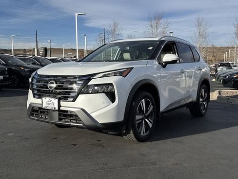 Certified 2024 Nissan Rogue SL w/ SL Premium Package image 5