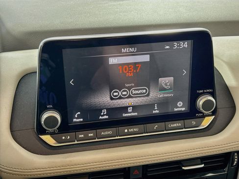 Used 2021 Nissan Rogue SV AWD/4WD image 16