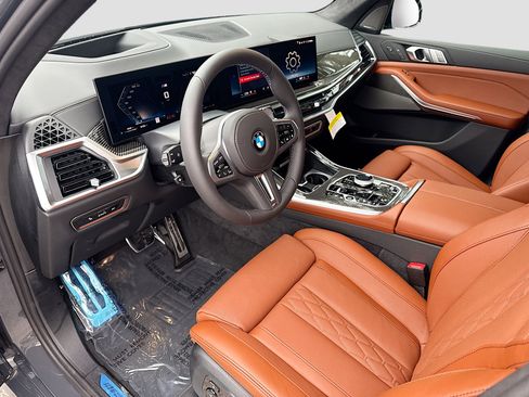 New 2026 BMW X7 M60i image 28
