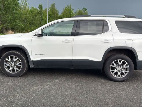 Used 2020 GMC Acadia SLT AWD/4WD image 11