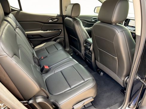 Certified 2023 GMC Acadia SLT AWD/4WD image 29