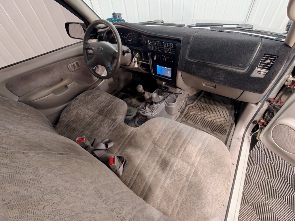 Used 2001 Toyota Tacoma 4x4 Regular Cab w/ Enhancement Pkg image 24