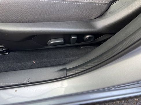 Used 2024 Subaru Crosstrek 2.0i Premium image 42