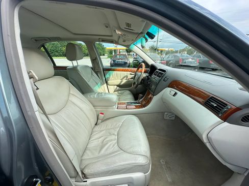 Used 2001 Lexus LS 430 RWD image 34