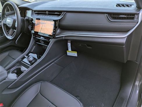 New 2026 Jeep Grand Cherokee Limited image 29