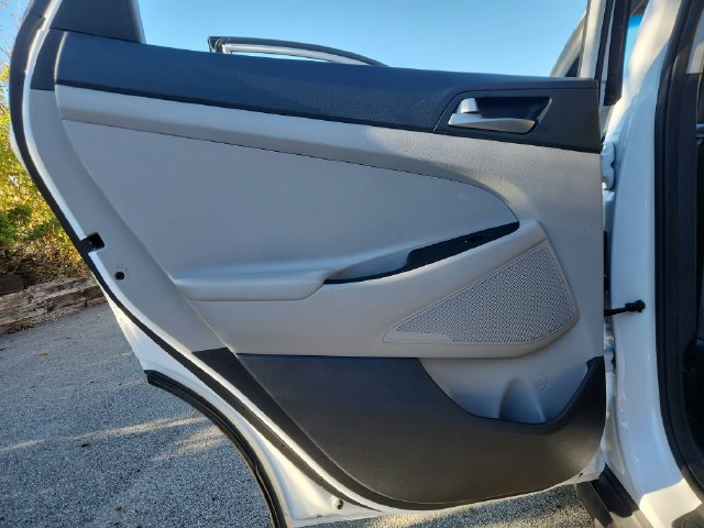 Used 2018 Hyundai Tucson SE AWD/4WD image 18