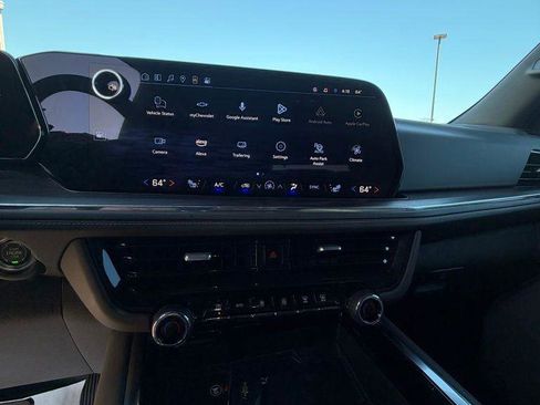 Used 2025 Chevrolet Tahoe LT image 9